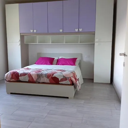 Carlotta House-lt شقة *